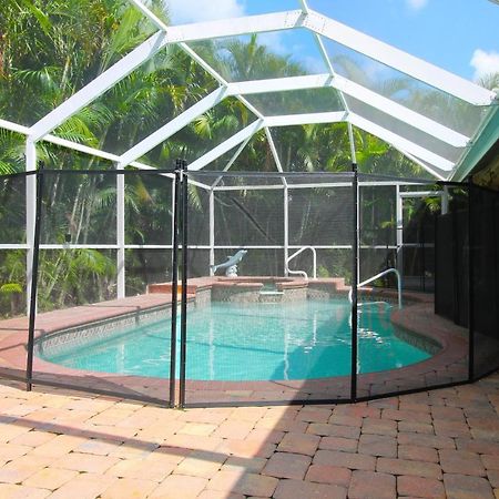 Luxury Home, Hot Tub, Heated Pool, Tiki Bar - Villa Spain Cabo Coral Exterior foto