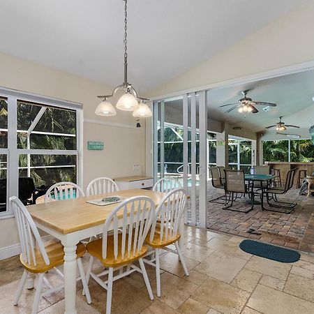 Luxury Home, Hot Tub, Heated Pool, Tiki Bar - Villa Spain Cabo Coral Exterior foto
