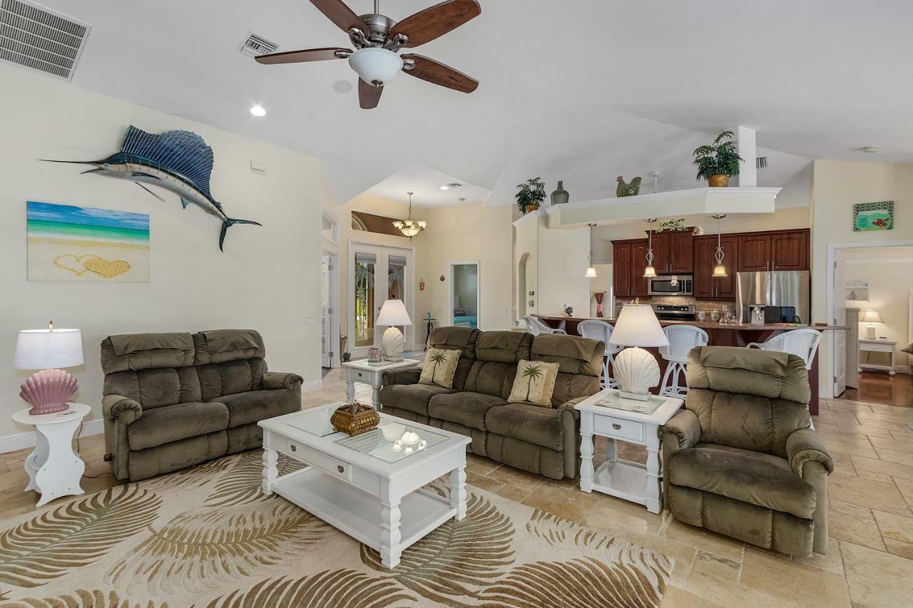 Luxury Home, Hot Tub, Heated Pool, Tiki Bar - Villa Spain Cabo Coral Exterior foto