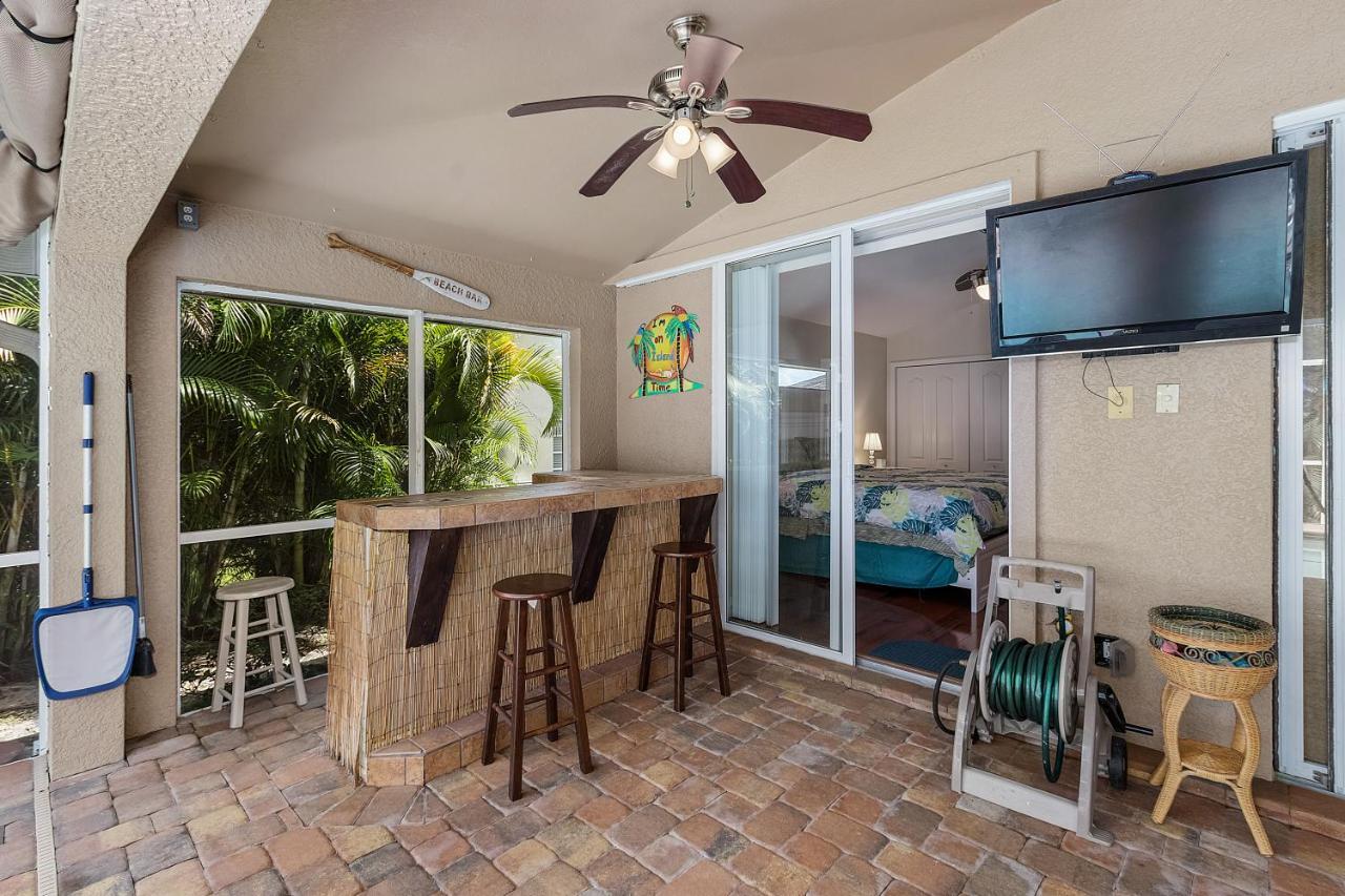 Luxury Home, Hot Tub, Heated Pool, Tiki Bar - Villa Spain Cabo Coral Exterior foto